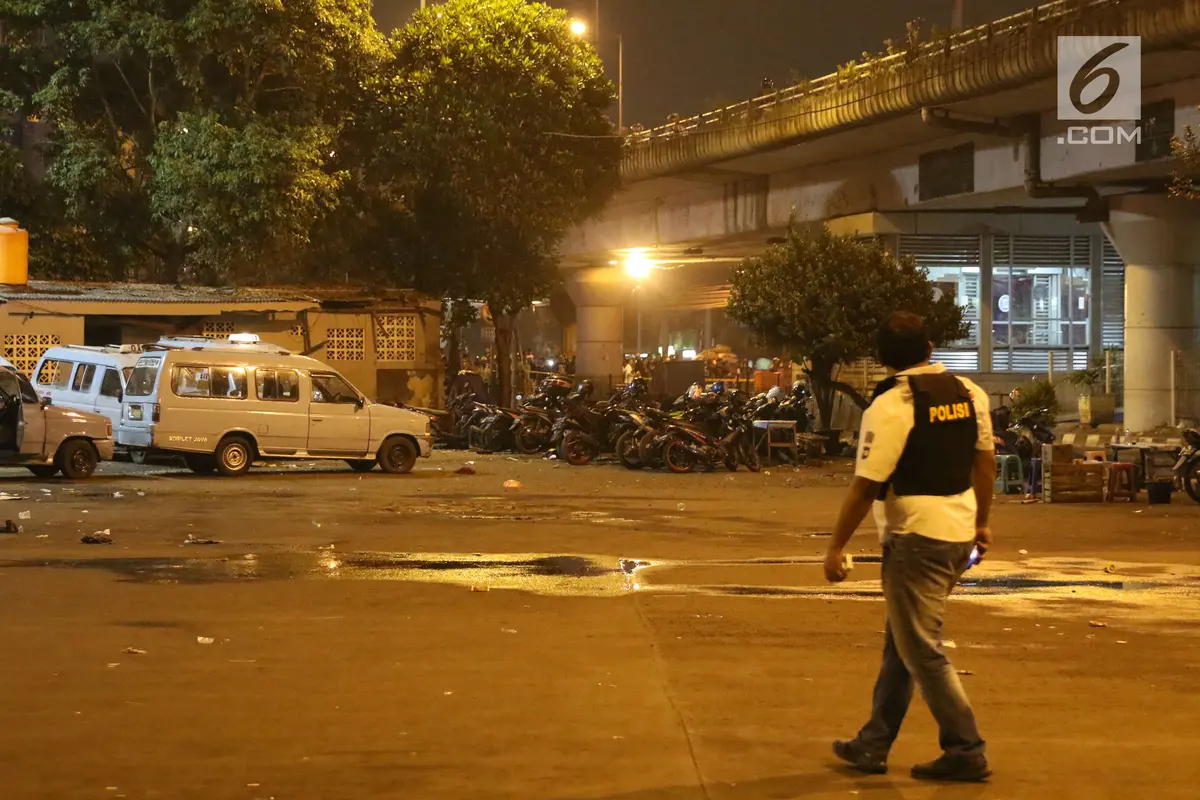 Polisi Jaga Lokasi Ledakan Kedua di Dekat Toilet