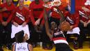 Portland Trail Blazers forward, Al-Farouq Aminu (8) melakukan dunks saat melawan Golden State Warriors pada laga NBA Playoffs di Oracle Arena, Rabu (4/5/2016) WIB.  (Mandatory Credit: Kyle Terada-USA TODAY Sports)