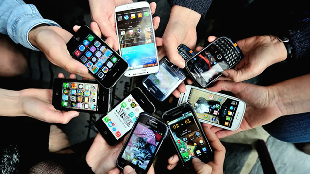 8 Smartphone Terbaik 2015 Versi Selular Award