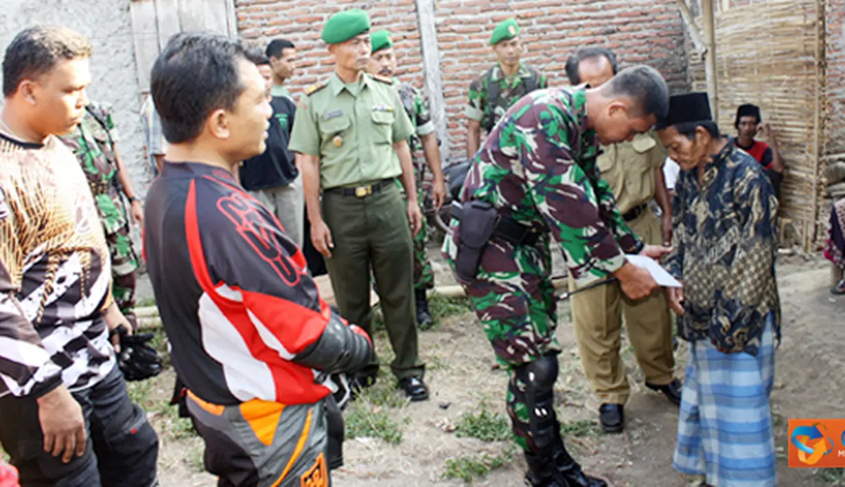 Citizen6, Kendal: Selain kegiatan baksos, TNI juga mengadakan acara operasi katarak gratis, bekerjasama dengan Balai Kesehatan Indra Masyarakat (BKIM), di Kecamatan Rowosari.(Pengirim: Aryo Widiyanto)