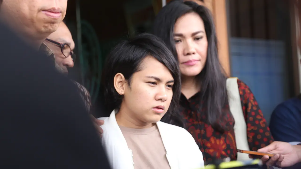 [Bintang] Evelyn Nada Anjani (Istri Aming)