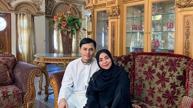 7 Potret Terbaru Rumah Mewah Muzdalifah, Kini Disebut Tampak Kurang Terawat