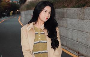 Diva Azzura. [IG: @diva.azzura]