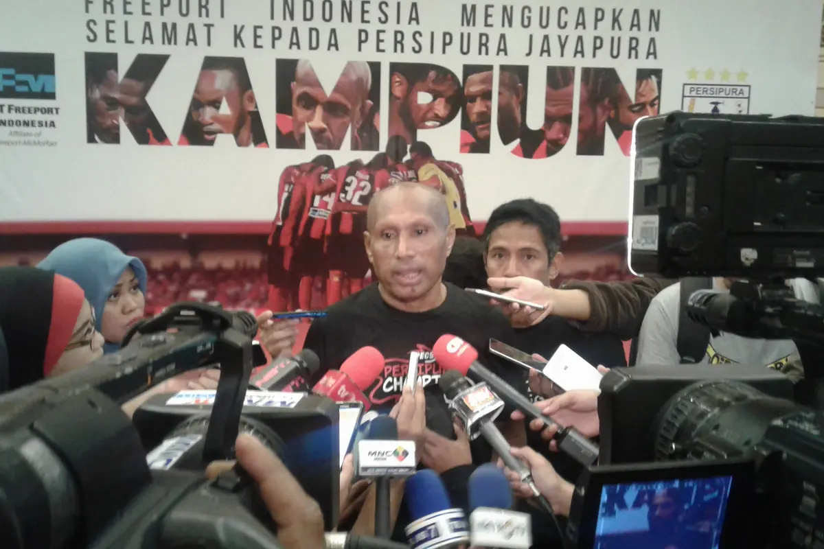 Ketua Umum Persipura Jayapura Benhur Tomi Mano