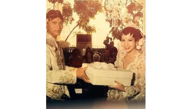 6 Foto Lawas AHY dan Annisa Pohan saat Awal Menikah, Mesra Sedari Dulu