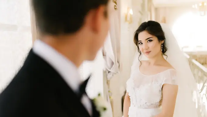 menikah dengan suami lebih muda