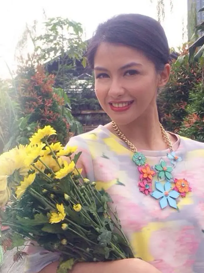 [Bintang] Revalina S Temat