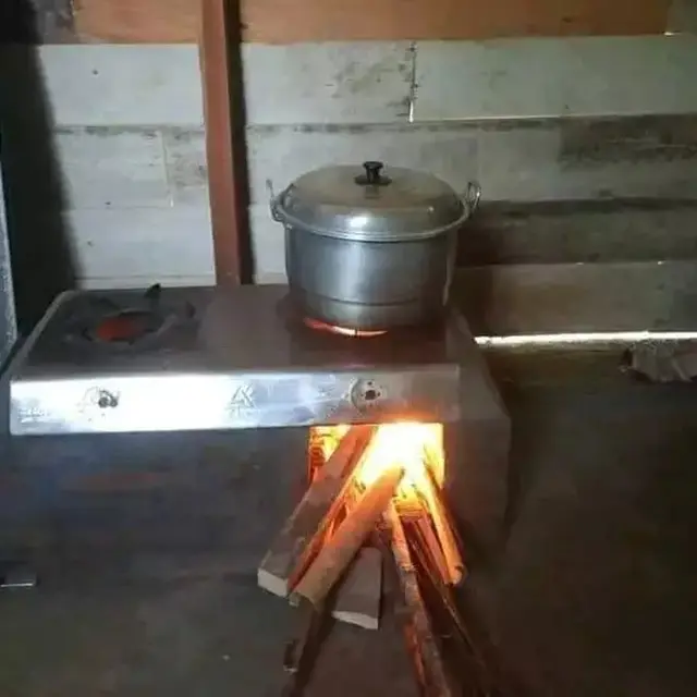 6 Potret Nyeleneh Orang Pakai Kompor Gas Ini Bikin Tepuk Jidat