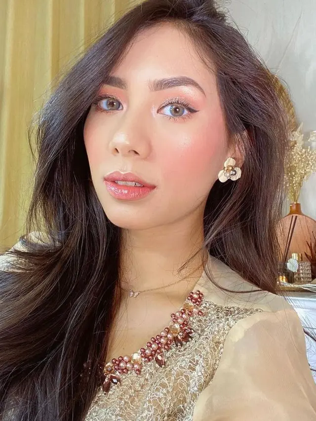 6 Ragam Inspirasi Makeup Lebaran ala Beauty Vlogger Indonesia, Tasya Farasya-Kiara Leswara