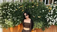 Isyana Sarasvati berbagi cerita soal busana untuk manggung. (Foto: Instagram @isyanasarasvati)