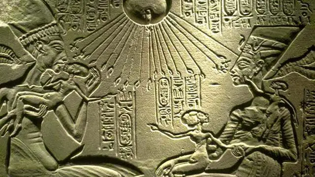 Pilih Satu Tarot Mesir Ini Untuk Ungkap Masa Depanmu
