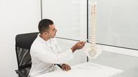 Ilustrasi cara mengatasi osteoporosis. /freepik.com