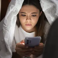 Ketika Standar Cantik di Media Sosial Terasa Semakin Tinggi. (Foto/Dok: Magnific)