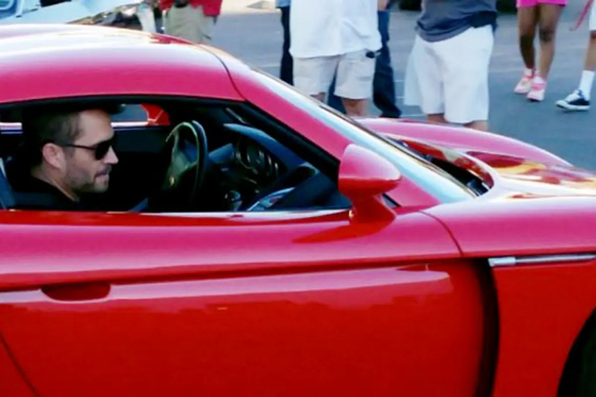 paul-walker-131211b.jpg