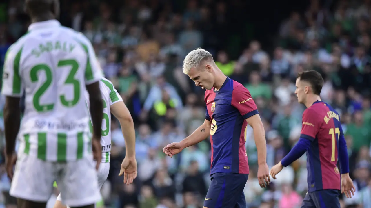 Ekspresi kekecewaan pemain Barcelona saat ditahan Real Betis di arena LaLiga 2024/2025