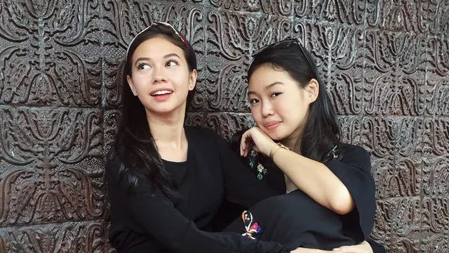 6 Transformasi Kebersamaan Yuki Kato dan Reina Kato, Adik Kakak Kompak
