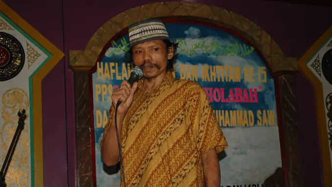 Ingat Sumanto? Si Pemakan Mayat Itu Sekarang Jadi Ustaz!