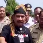 Ribuan karyawan pabrik sepatu di Tangerang mogok kerja, hingga Bupati Tegal Enthus Susmono marah-marah kepada sopir truk.