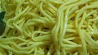 Diduga Berformalin, 1.500 Kilo Mie Kuning Disita