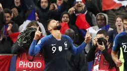 Striker Prancis, Oliver Giroud berselebrasi usai mencetak gol ke gawang Turki pada pertandingan Grup H Kualifikasi Piala Eropa 2020 di Stade de France di Saint Denis, utara Paris (14/10/2019). Dengan Hasil ini kedua tim memilki poin sama 19. (AP Photo/Thibault Camus)