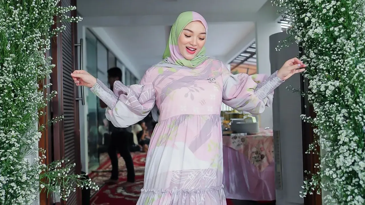 Potret Zaskia Gotik yang Makin Menawan Pasca Melahirkan Anak Kedua