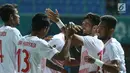 Pemain Timnas Indonesia merayakan gol yang dicetak Alberto Goncalves saat melawan Laos pada penyisihan Grup A Sepak Bola Asian Games 2018 di Stadion Patriot Candrabhaga, Bekasi, Jumat (17/8). (Liputan6.com/Helmi Fithriansyah)