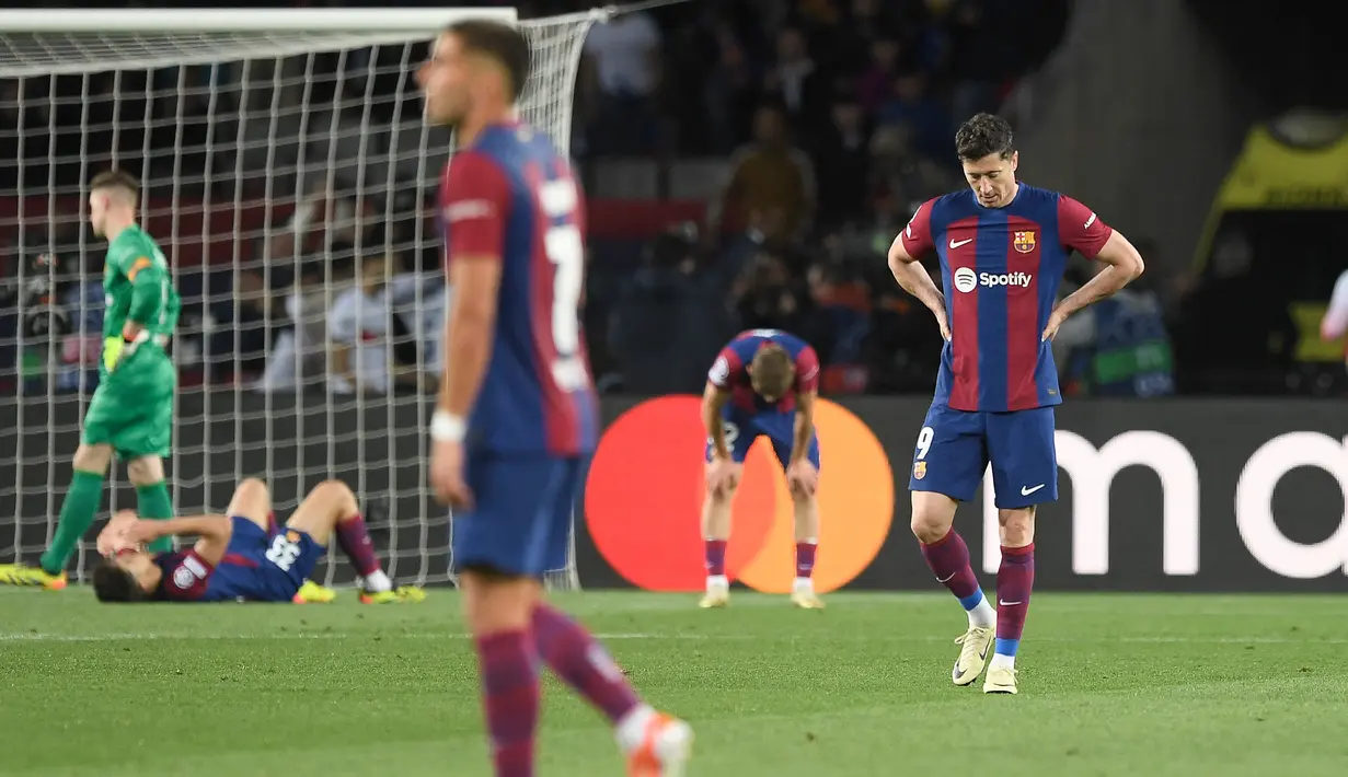 Barcelona tersingkir. PSG lolos ke semifinal Liga Champions 2023/2024. (Josep LAGO / AFP)
