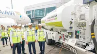 Penerbangan perdana Pelita Air menggunakan Pertamina Sustainable Aviation Fuel (SAF) berbahan baku minyak jelantah (Used Cooking Oil/UCO) berlangsung pada pada Rabu 20 Agustus 2025 dari Terminal 3 Bandara Internasional Soekarno-Hatta.