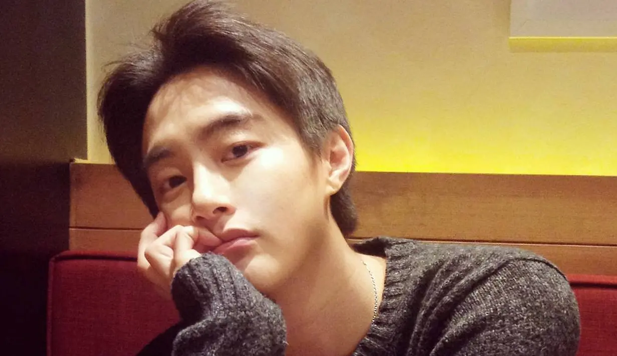 Kepergiaan untuk selama-lamanya, leader boyband 100%, Minwoo memang mengagetkan banyak pihak. Apalagi pria berwajah tampan ini meninggal dunia di usia muda, 33 tahun. (Foto: instagram.com/sogogijuseyo)