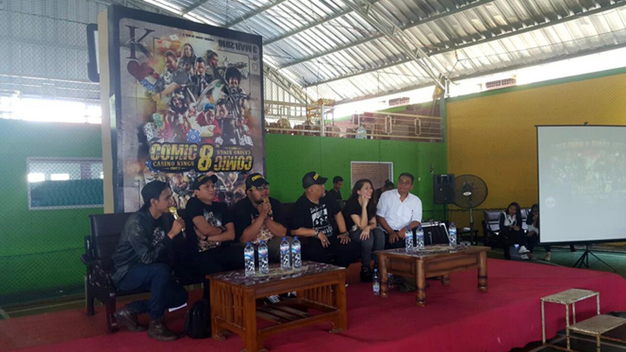 Comic 8 Casino Kings Part 2