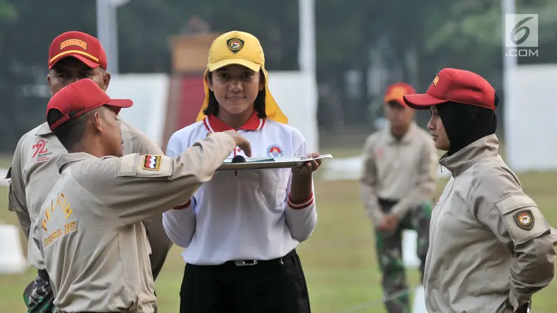 PHOTO: Semakin Matang, Calon Paskibraka 2017 ikuti Latihan Menaikan dan Menurunkan Bendera