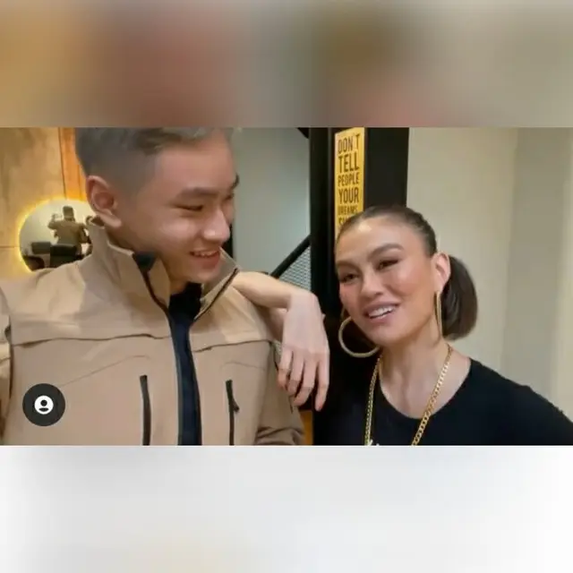 Azka Corbuzier bersama dengan Agnes Mo dan Deddy Corbuzier
