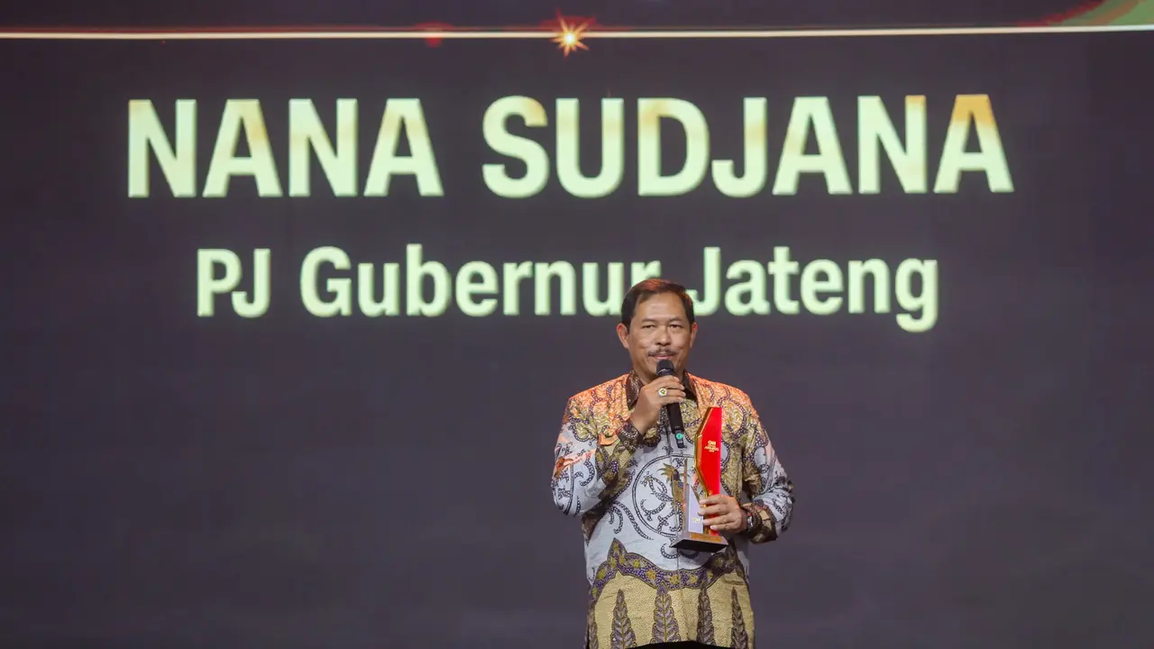 Nana Sudjana.