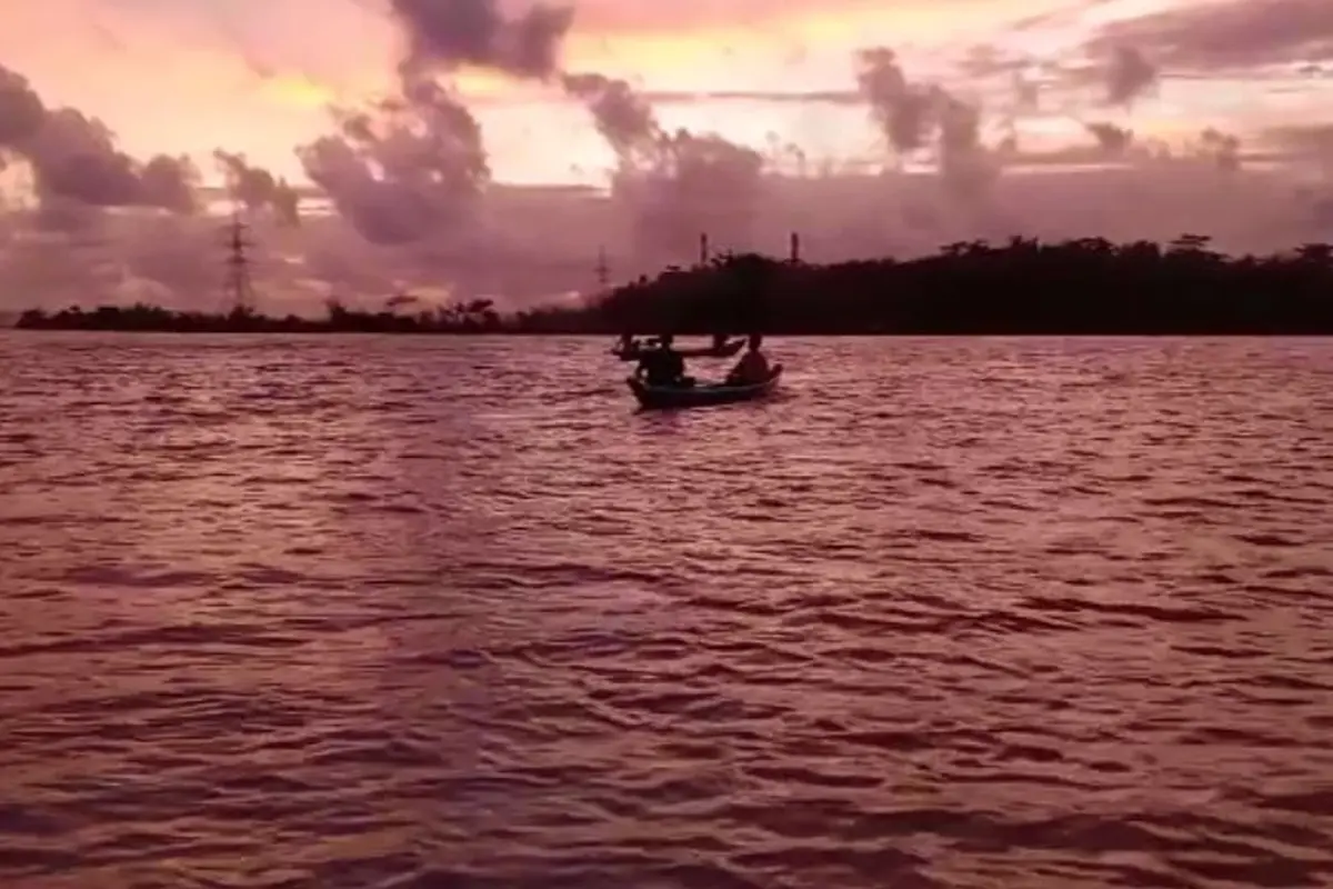 Satu remaja hilang tenggelam di Sungai Serayu, Desa Slarang, Kecamatan Kesugihan, Kabupaten Cilacap, Jawa Tengah, Kamis sore (26/11/2020). (Foto: Liputan6.com/Basarnas)