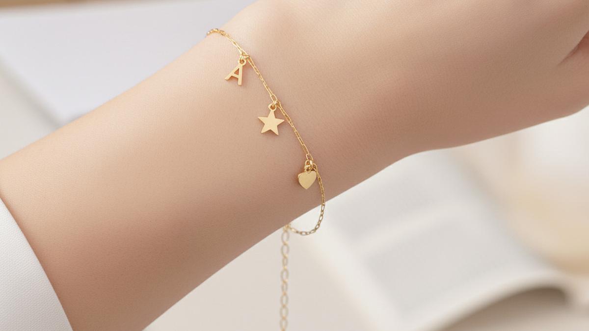 7 Model Gelang Emas 2 Gram Satin Finish yang Sedang Tren 2025, Elegan dan Minimalis untuk Setiap Gaya