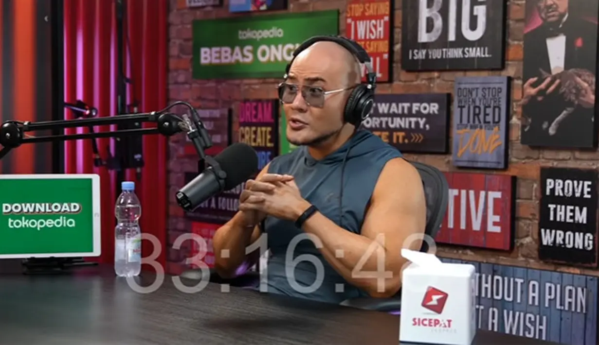 Deddy Corbuzier dan Dokter Gunawan (Youtube/Deddy Corbuzier)