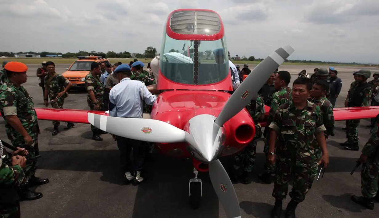 Kamis (10/4/14), TNI Angkatan Udara menangkap pesawat terbang asing jenis Swearingen SX-300 Nomor N54.JX yang dipiloti pria asal Swiss di Lanud Soewondo Medan karena memasuki wilayah Indonesia tanpa izin. (Istimewa)