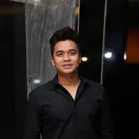 Billy sempat pingsan dan dilarikan ke rumah sakit. 'Iya pas ngedit film aku masuk UGD dan mbak Vera (Manajer Alm. Olga) juga sempat dibawa ke sana,' kata Billy. (Andy Masela/Bintang.com)