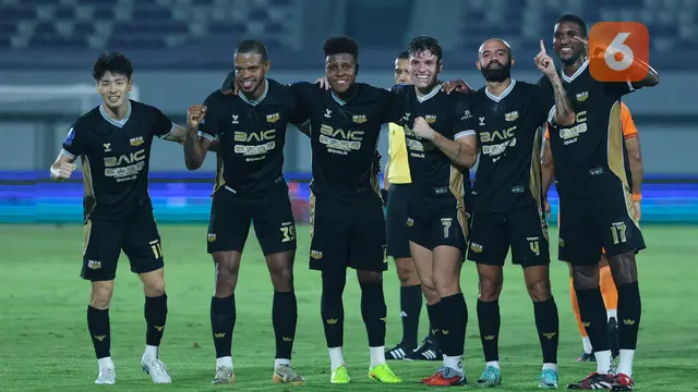 Foto: Alex Martins Borong 2 Gol, Dewa United Bungkam Borneo FC di BRI Super League