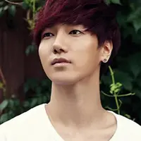 Kemampuan bernyanyi Yesung memang sudah tak bisa diragukan lagi, ia pun dipercaya untuk bergabung dalam sub unit Super Junior KRY dengan Kyuhyun dan Ryeowook. Selain itu,  ia juga dipilih untuk berada di dunia akting. (Instagram)