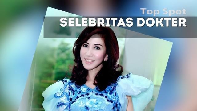 Menjalani profesi yang sama sekali berbanding terbalik dijalani dengan baik oleh beberapa selebritas cantik ini.