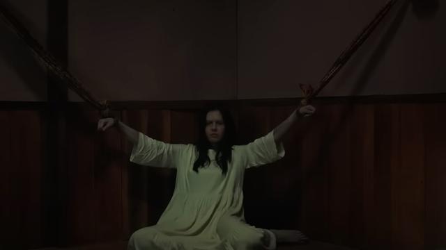 Salah satu adegan film Iblis Dalam Darah. (Foto: Dok. Helroad Production)