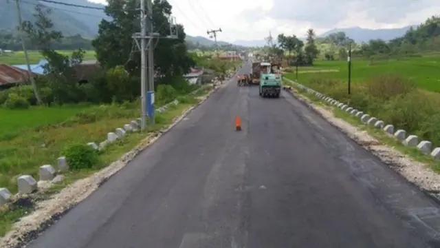 Proyek ruas jalan Kawasan Strategis Pariwisata Nasional (KSPN) Danau Toba di Sumatera Utara. Dok PUPR