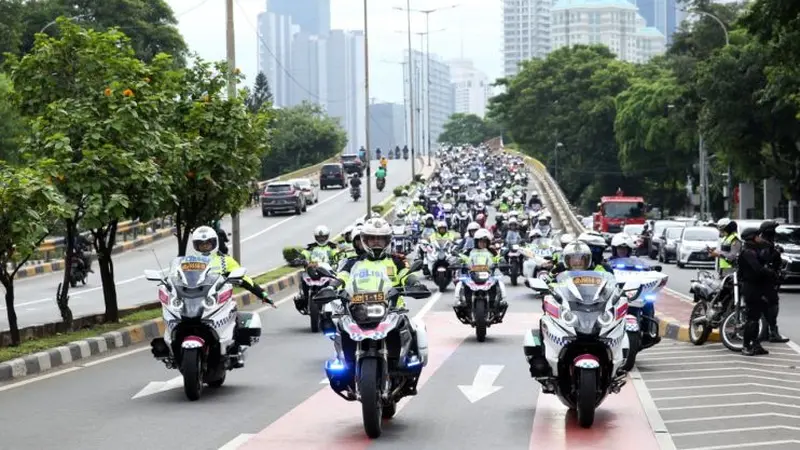Polisi Ajak Touring 3 Ribu Pengendara Sepeda Motor Milenial (NTMC Polri)