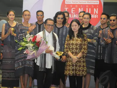 Rabu (12/11/2014), pameran Gelar Karya Samuel Wattimena resmi dibuka Menko PMK, Puan  Maharani, Jakarta. (Liputan6.com/Herman Zakharia)