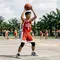 Bagaimana Cara Melakukan Overhead Pass dalam Bola Basket dengan Teknik yang Benar
