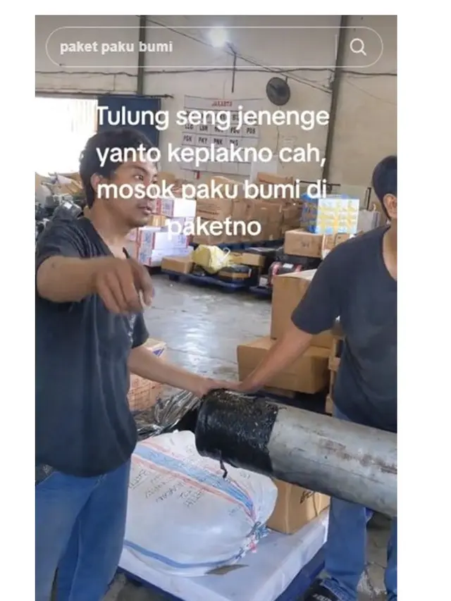 Momen Kurir Temukan Paket Paku Bumi Ini Bikin Netizen Heran
