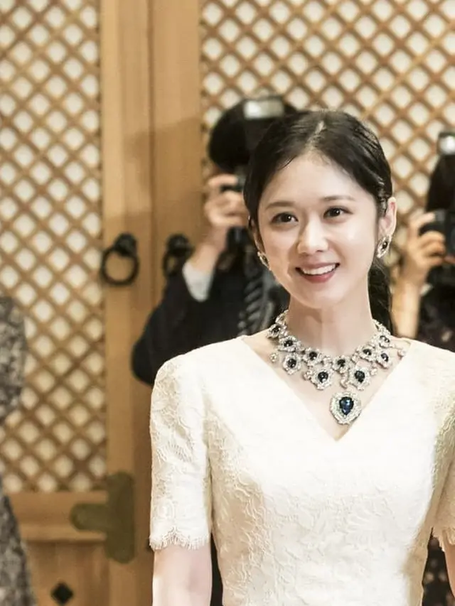 Potret Jang Nara Kenakan Gaun Pernikahan di Drama yang Dibintanginya, credit: @nara0318