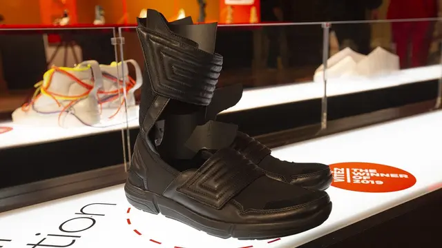 Kolaborasi BATA dan Desainer Muda