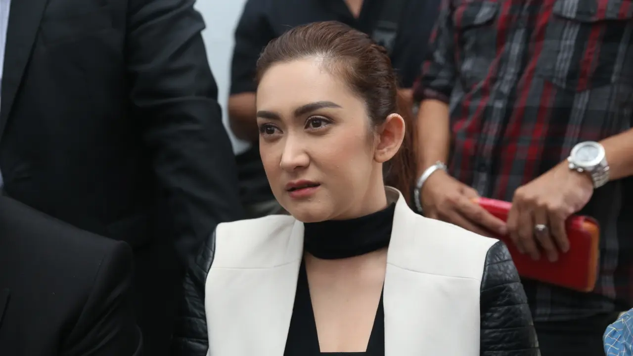 [Bintang] Nafa Urbach